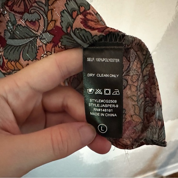 Semi sheer bell sleeve bohemian flowy top size Large - Picture 5 of 9